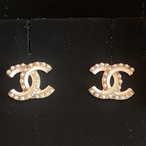Authentic Chanel CC Pearl Earrings Studs Mini